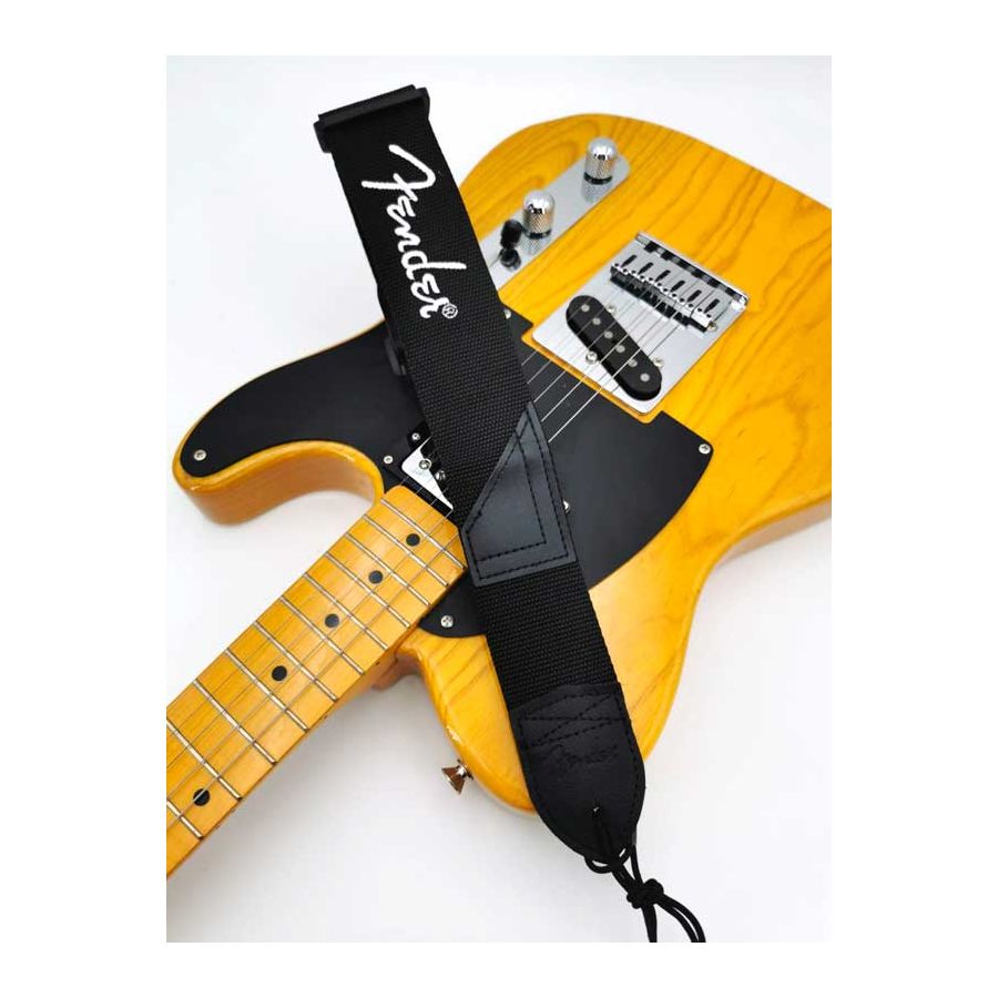 Sangle polyester noir Logo blanc Fender®