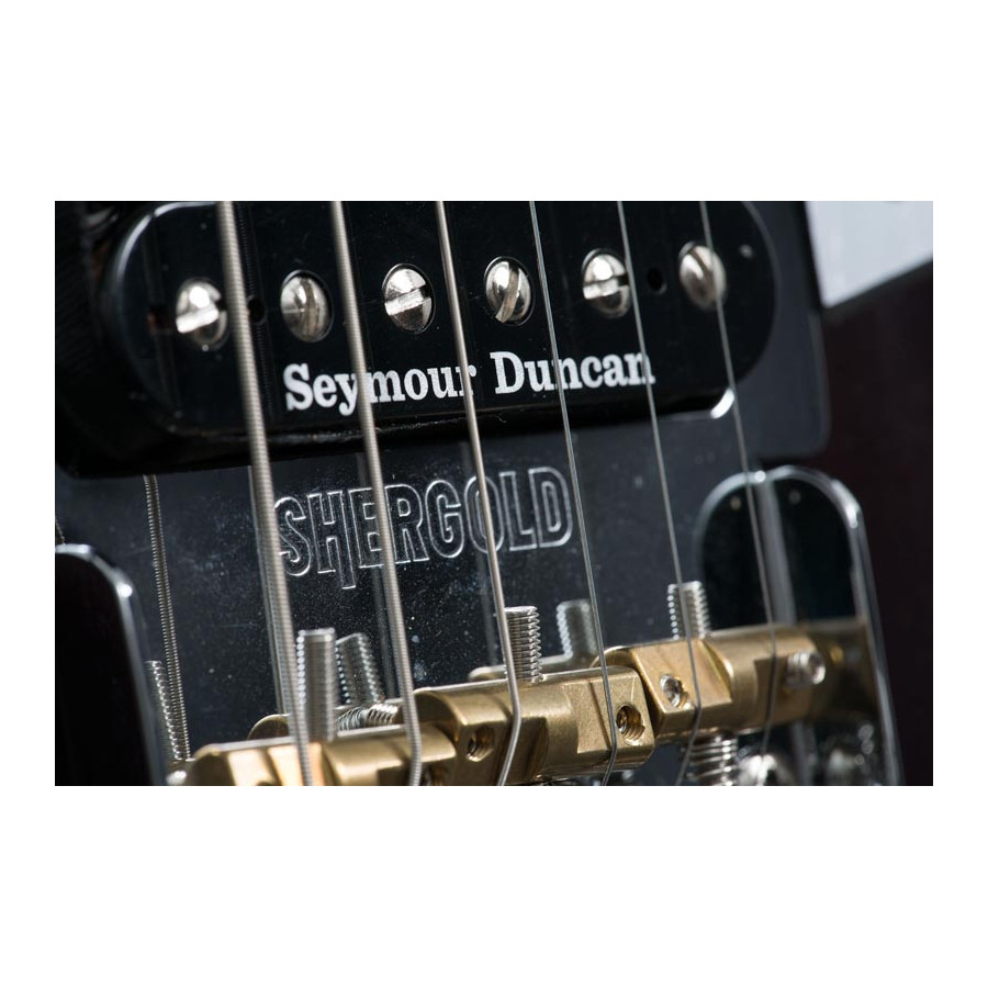 Guitare électrique Shergold Masquerader Classic SM02 Thru-Cherry