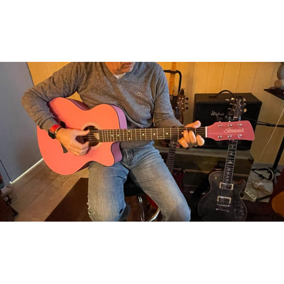 Guitare acoustique Brunswick série 100 Baby Pink stock-B