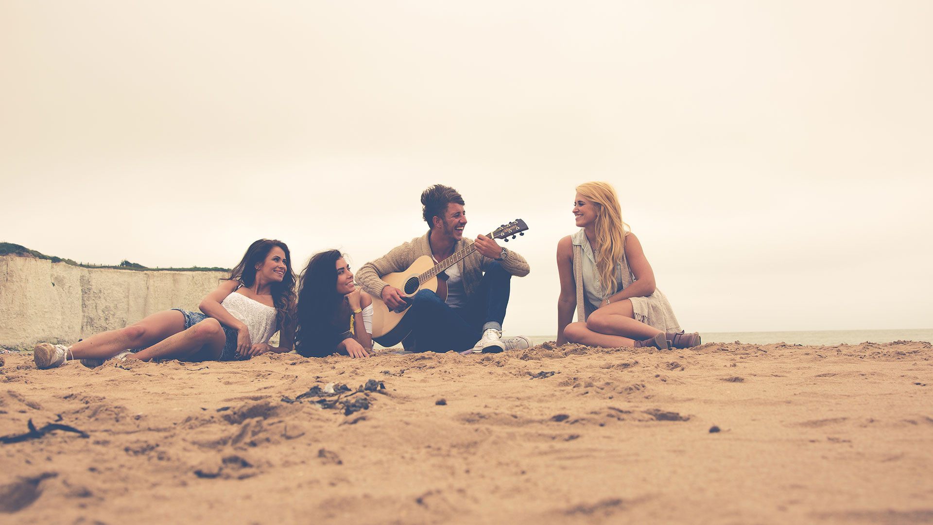 Les Guitares